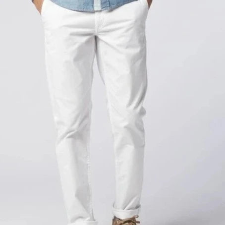 Comfort Fit Chino 702: White