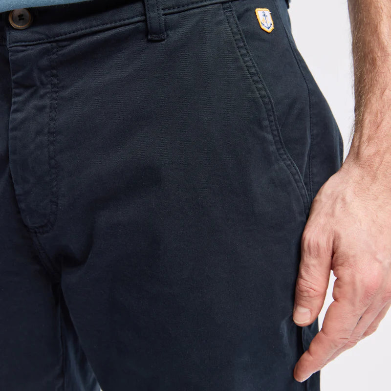 Straight Cut Chino: Navy