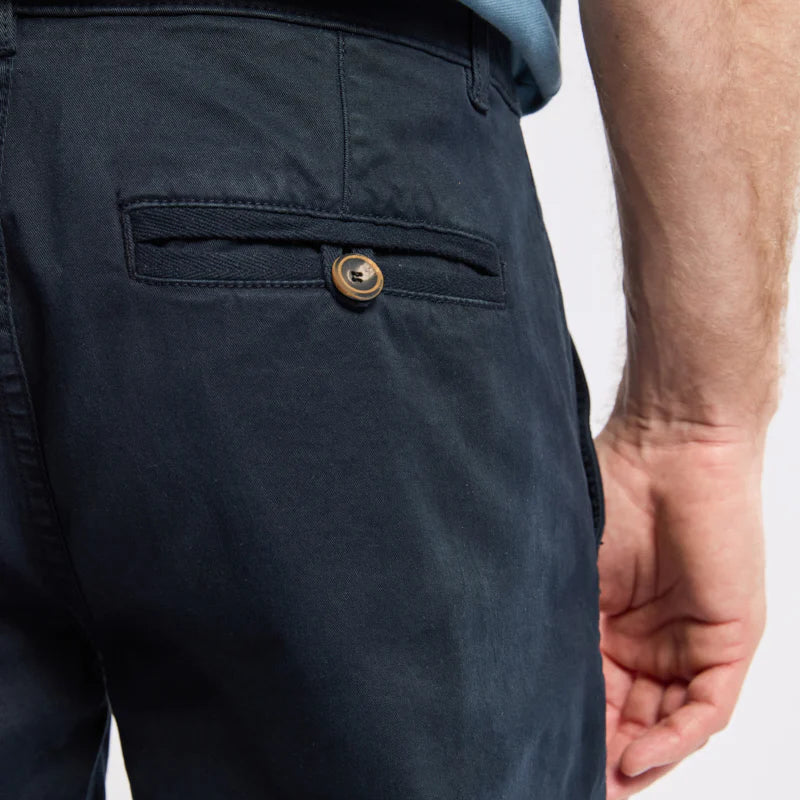 Straight Cut Chino: Navy
