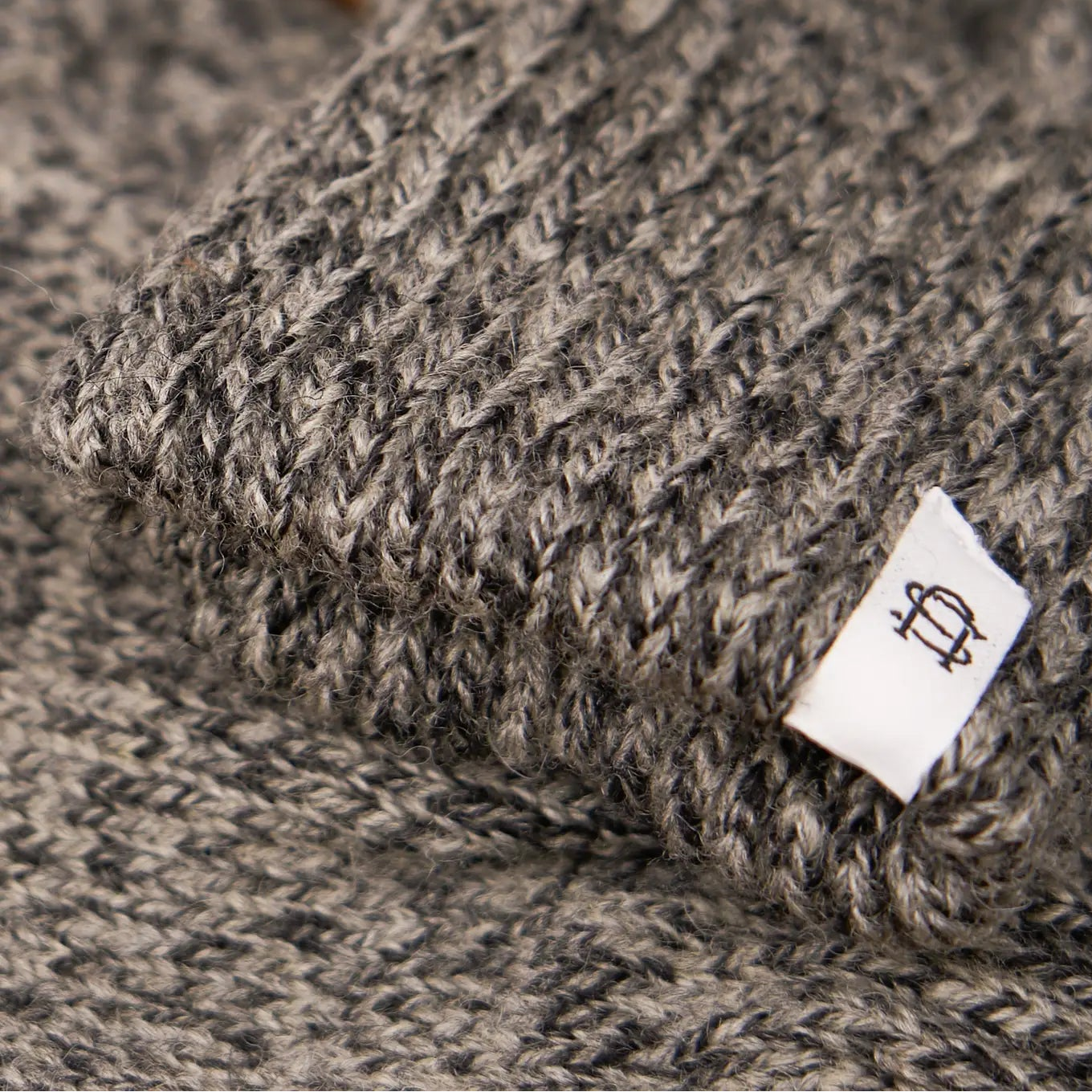 Wool Fingerless Glove: Charcoal