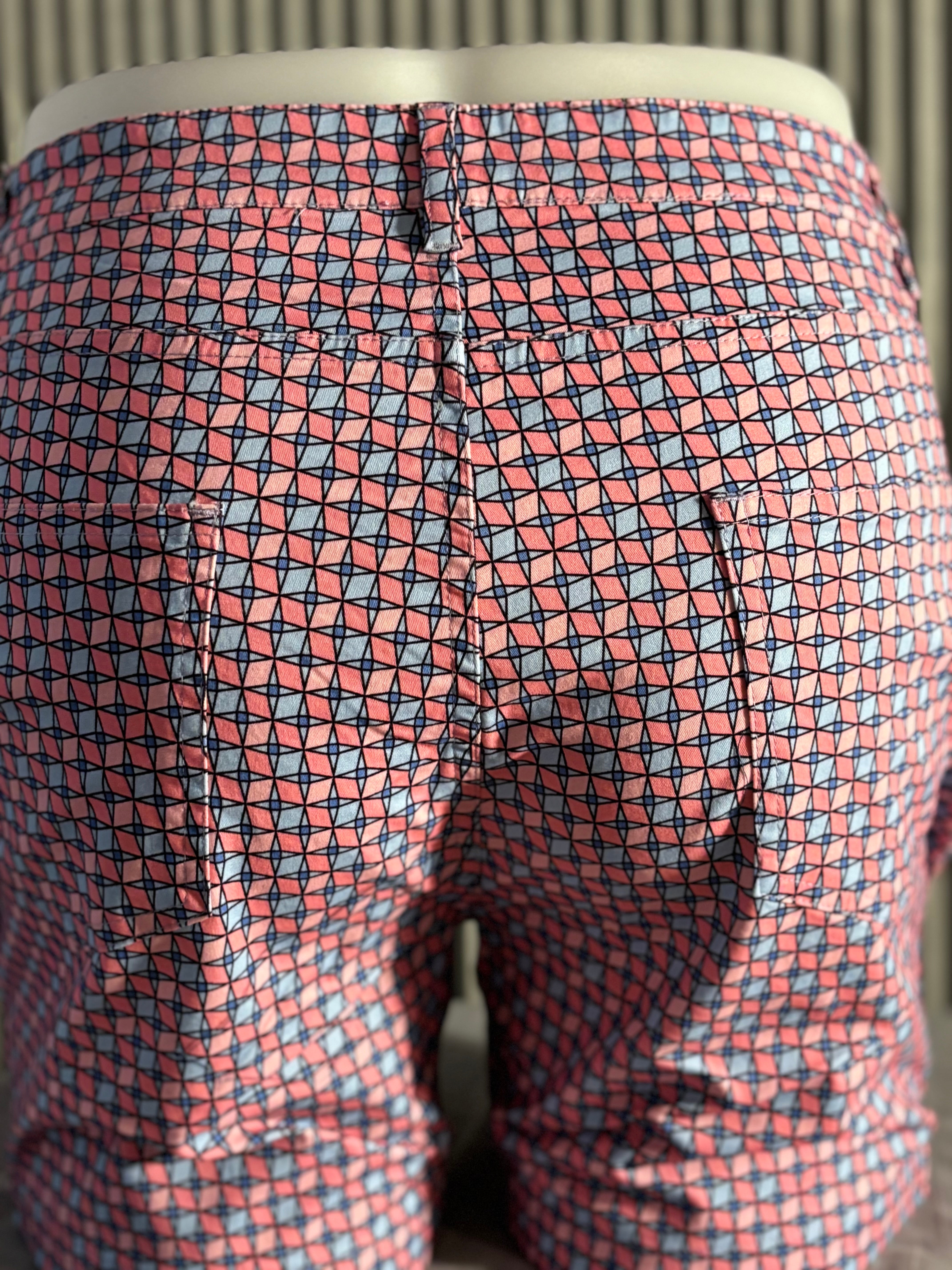 Palm Springs Diamonds Stretch Short: Pink