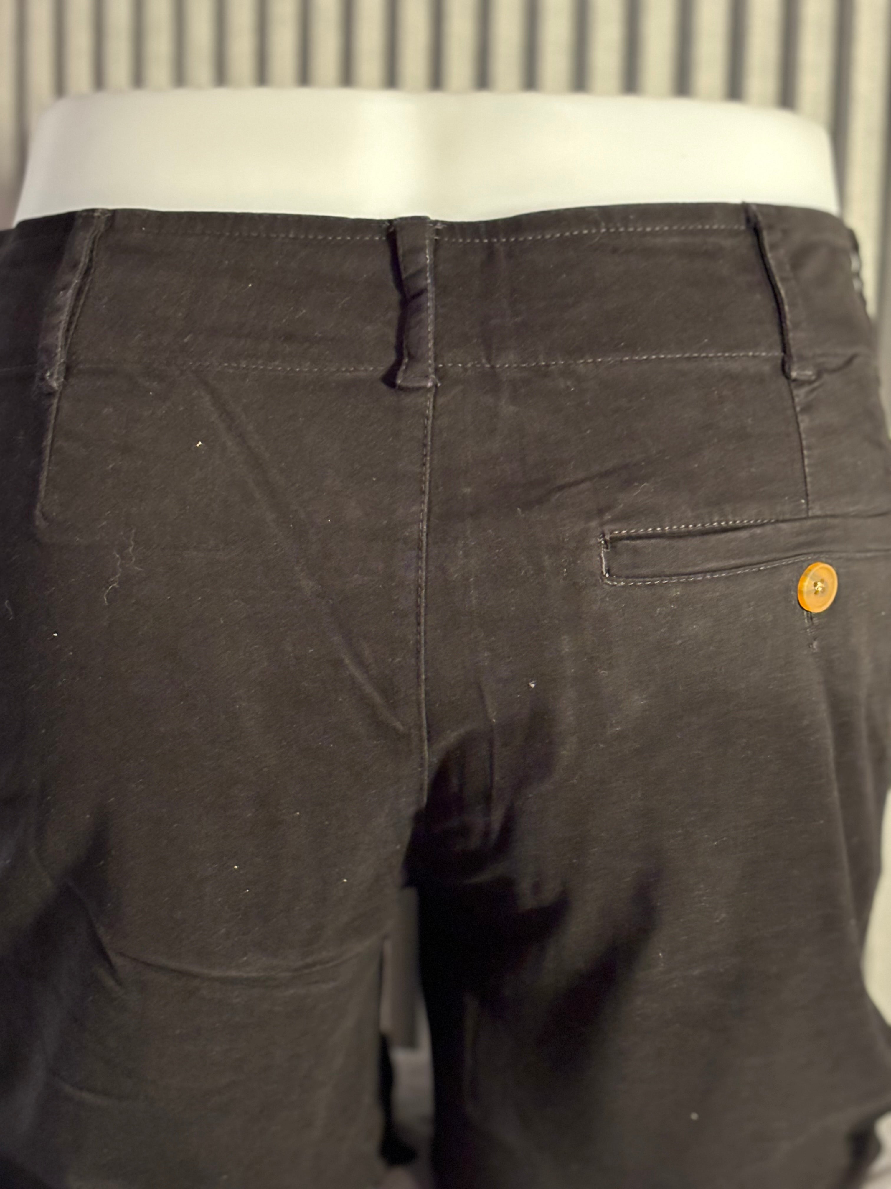 Ptown Short: Black