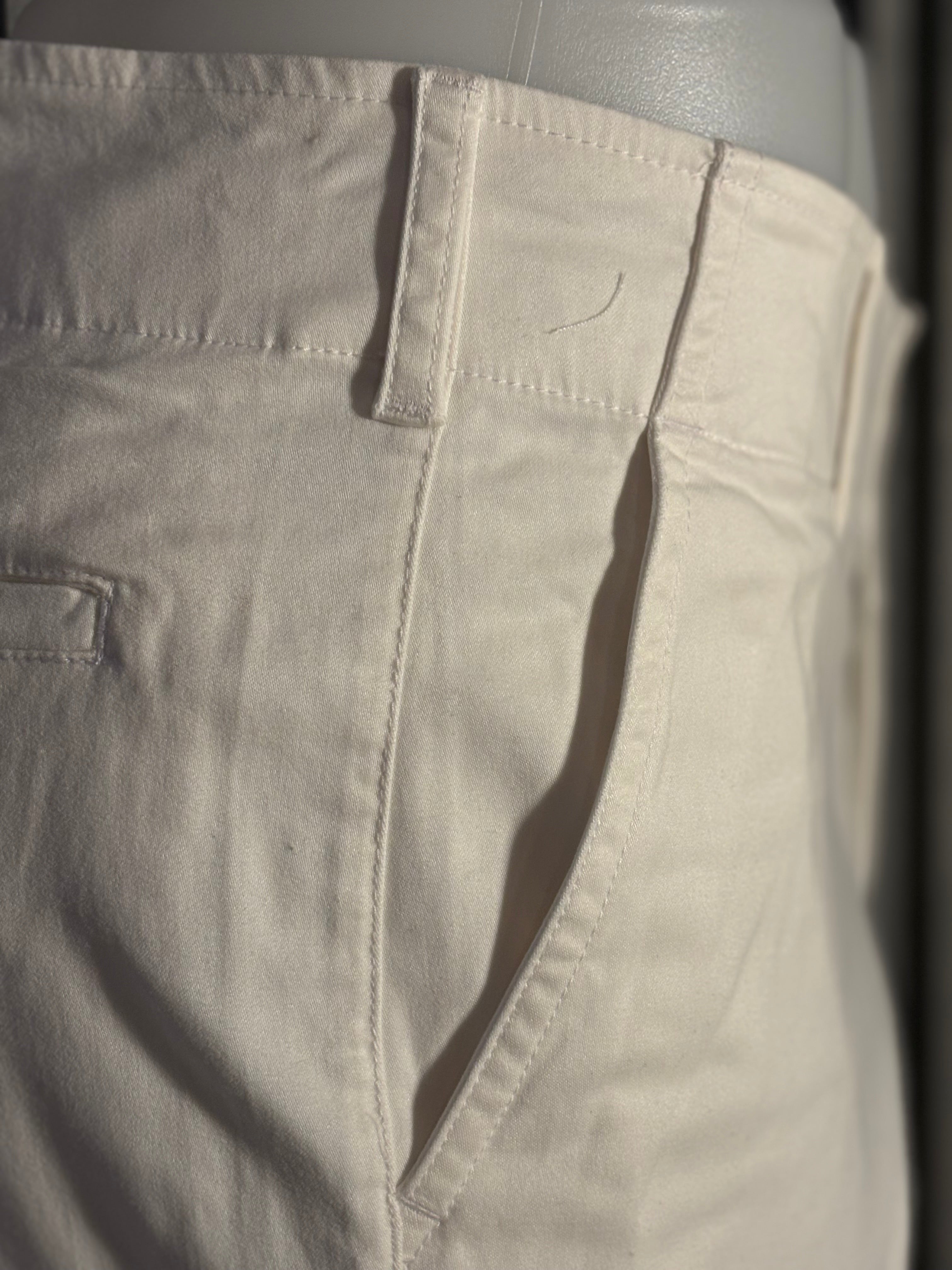 Ptown Short: Sail White