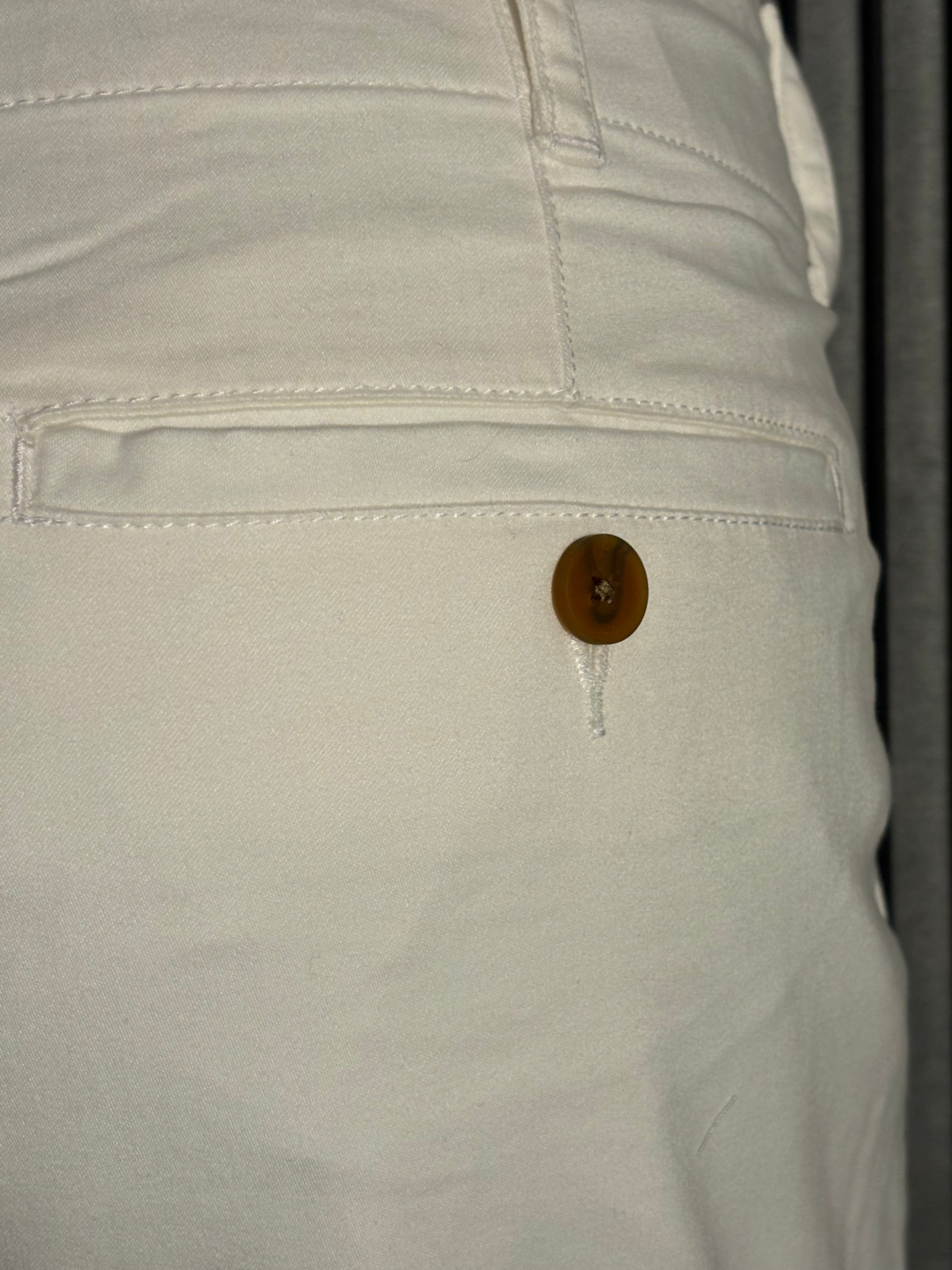 Ptown Short: Sail White