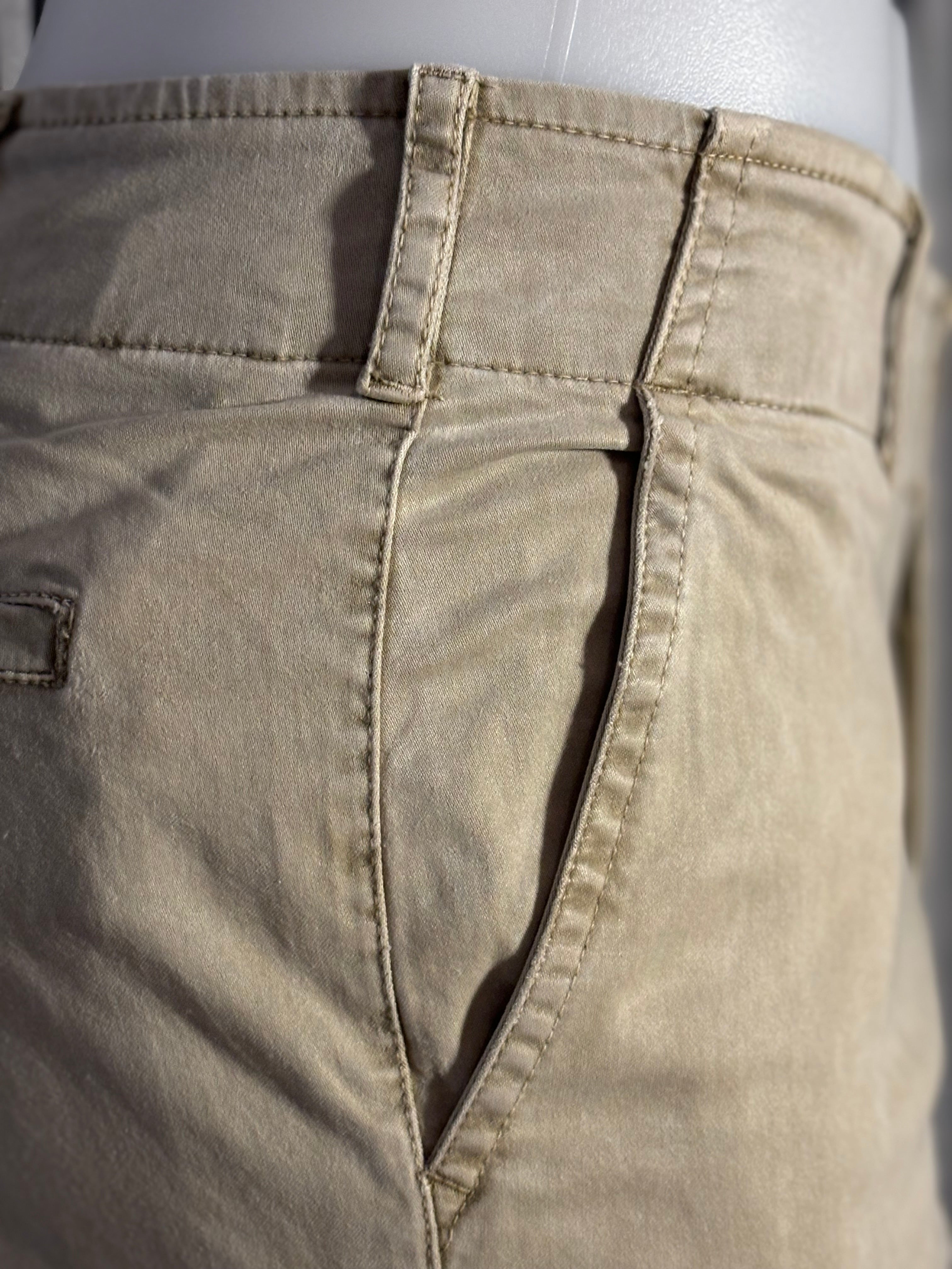 Ptown Short: Beige