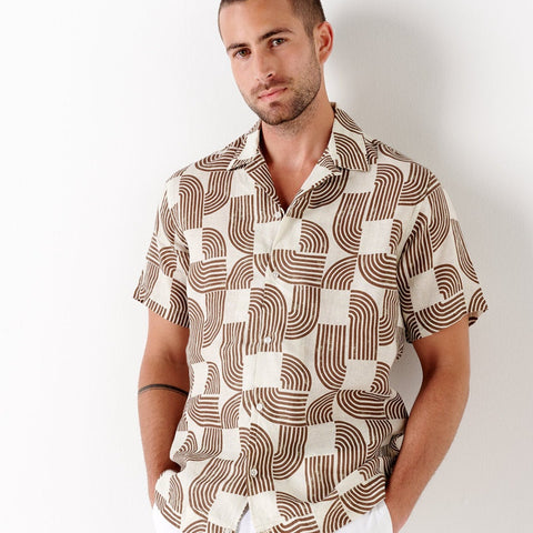 Dali Geometric Print Linen Shirt S/S: Chocolate