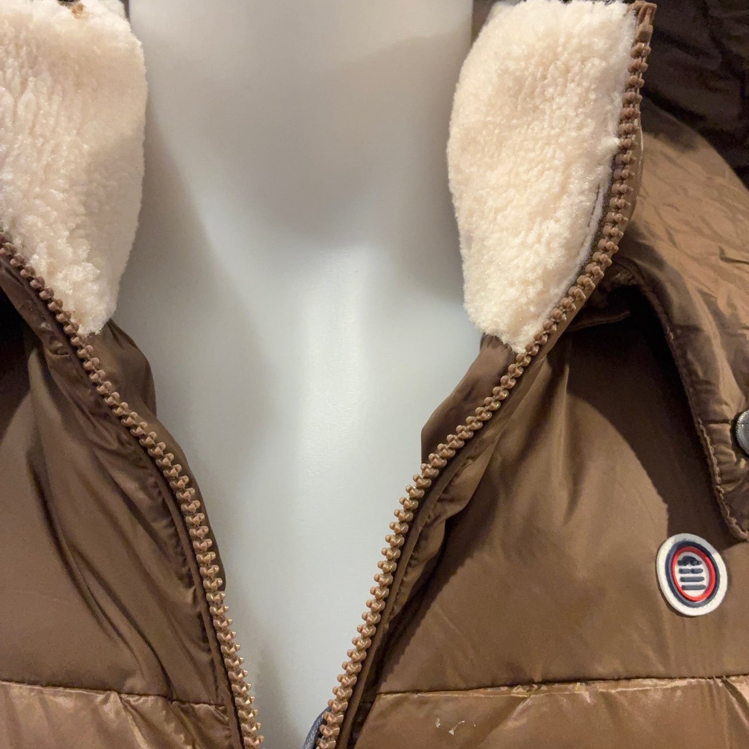 Daman Sleeveless Hooded Puffer Jacket: Chocolate