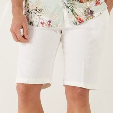 Turner Stretch Linen Short: White