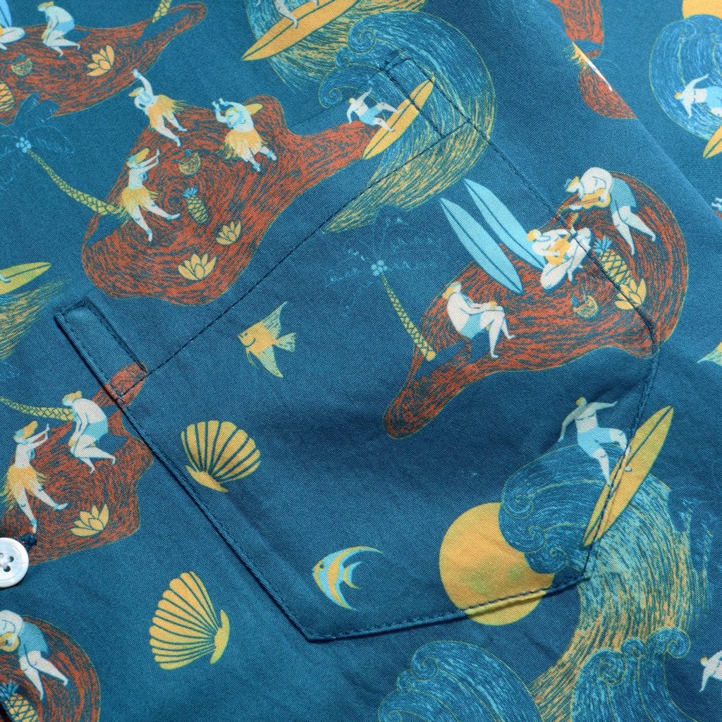 Stachio Surf Story Print Shirt S/S: Blue