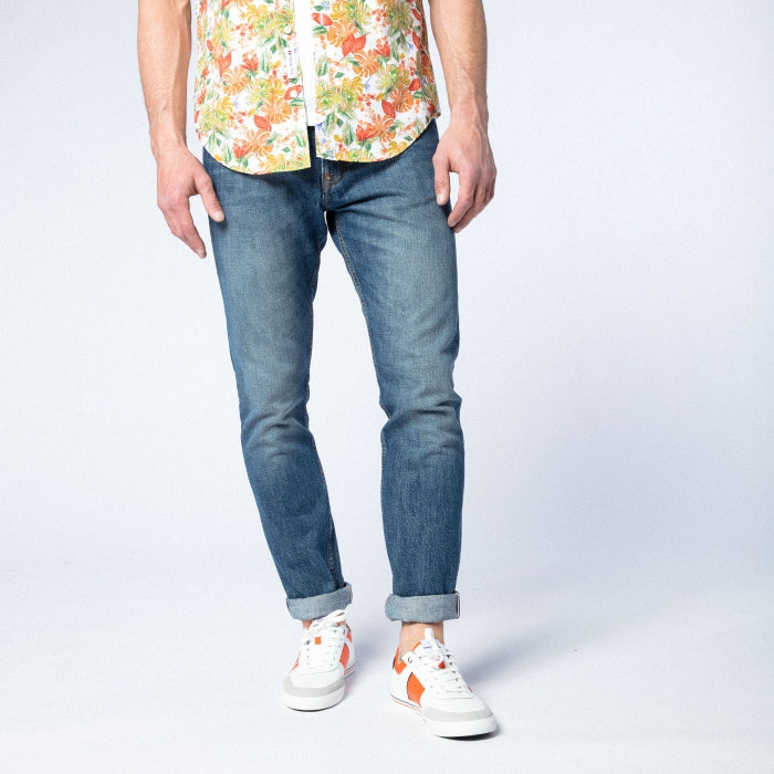 Tapered Cut 330 5-Pocket Jean: Medium Wash