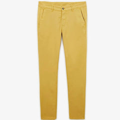 Comfort Fit Chino 702: Gold