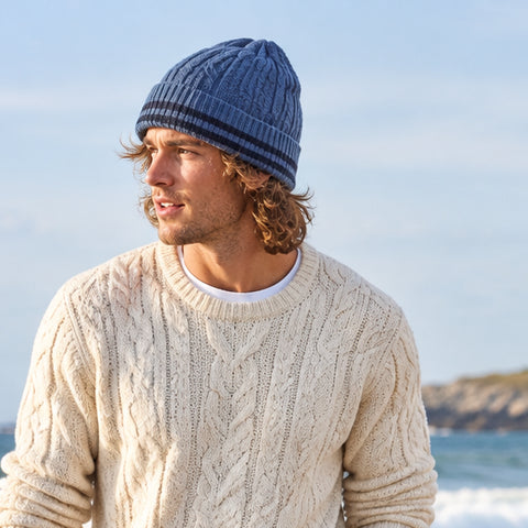 Cable Knit Beanie: Blue/Navy
