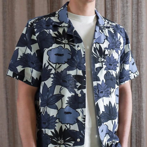 Selleck Floral Collage Shirt S/S: Navy