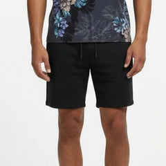 Silus Short: Black