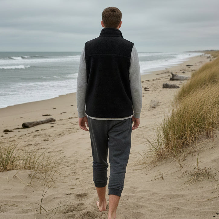 Montreal Sleeveless Fleece Vest: Black