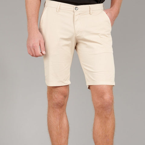 Texas Slim Bermuda Short: Beige