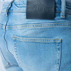 Straight Cut 335 5-Pocket Jean: Light Wash